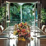 Halekulani - No Resort Fee 