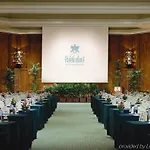 Halekulani - No Resort Fee 